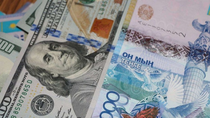 Антироссийские санкции обрушили валюту Казахстана