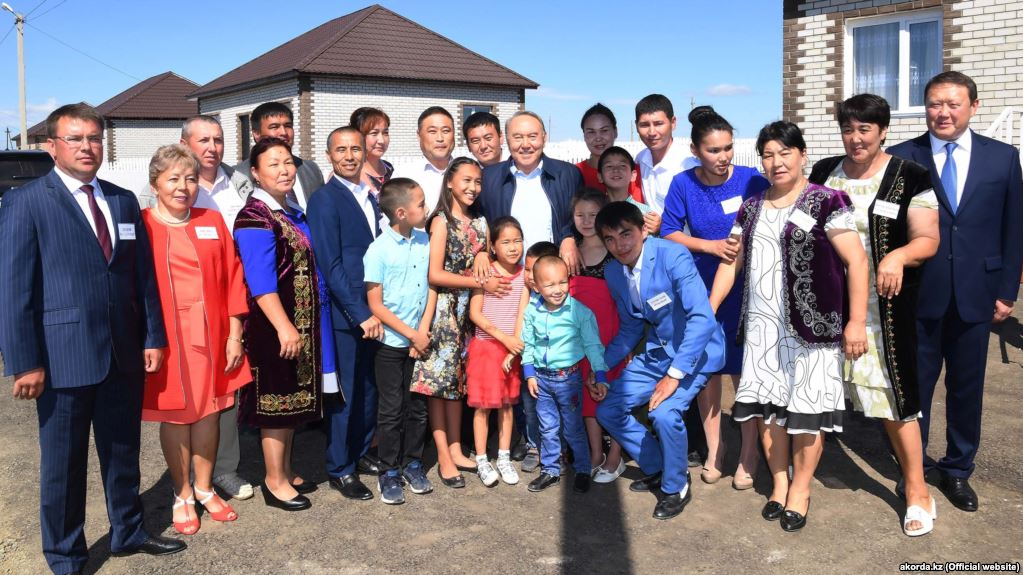 Назарбаев призвал к переезду на север