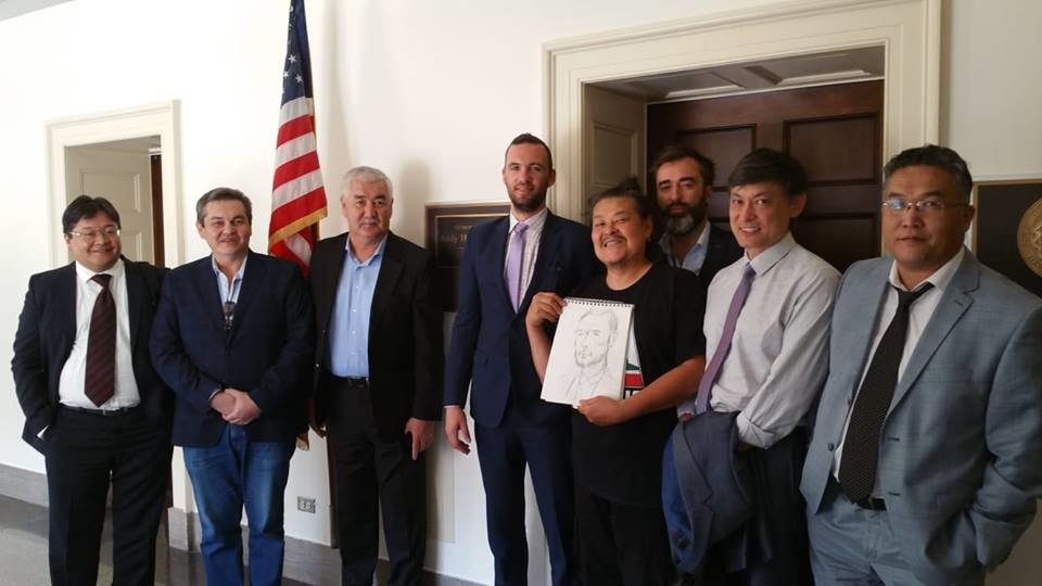 Признание геноцида, казахский вопрос в Китае, разное: «жанаказахстанцы» отчитались о поездке в Вашингтон