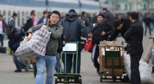 Казахстан за пять месяцев покинули почти 40 тысяч человек