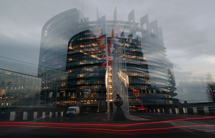 Европарламент намерен просить Евросовет принять новые санкции в отношении России