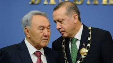 «Назарбаев плюнул в лицо России ради Эрдогана»