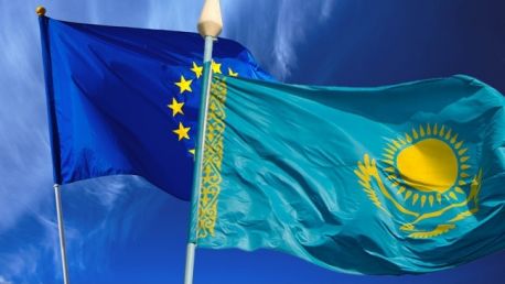 Казахстан использует выгодное географическое положение между Азией и ЕС - эксперт 