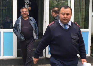 Казахстан: Продолжаются аресты активистов «за призывы к митингам» по земле