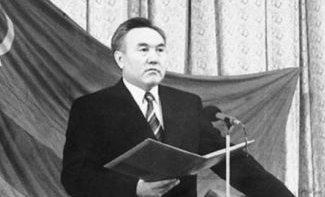 Номенклатура, бюрократия, личность – уроки транзита Казахстана девяностых