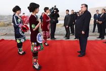 Таджикистан: День президента как признак культа личности