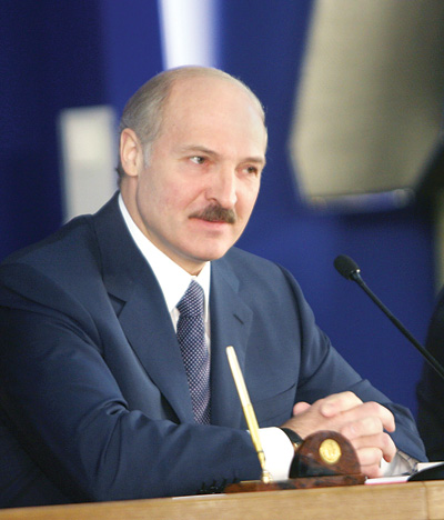 Жесткость в отношении подручных Лукашенко